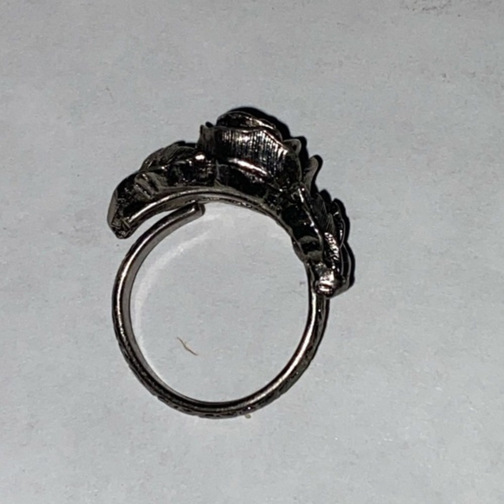 ๐ต Vintage Flower Silver Tone Ring - Picture 5 of 7